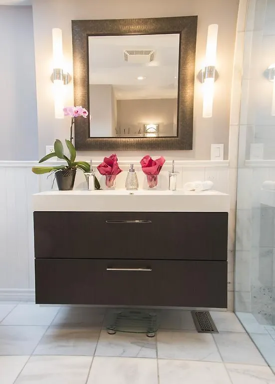 Hotel Downtown Luxury Victorian Retreat à Toronto