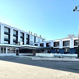 https://ramada-victoria.richmond-hotels.com
