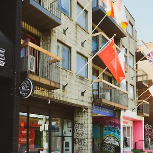  Auberge de jeunesse Kensington College Backpackers Canada
