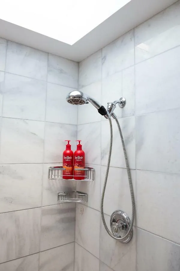 Hotel Downtown Luxury Victorian Retreat Toronto Penzion